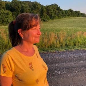 Meet your Posher, Elaine